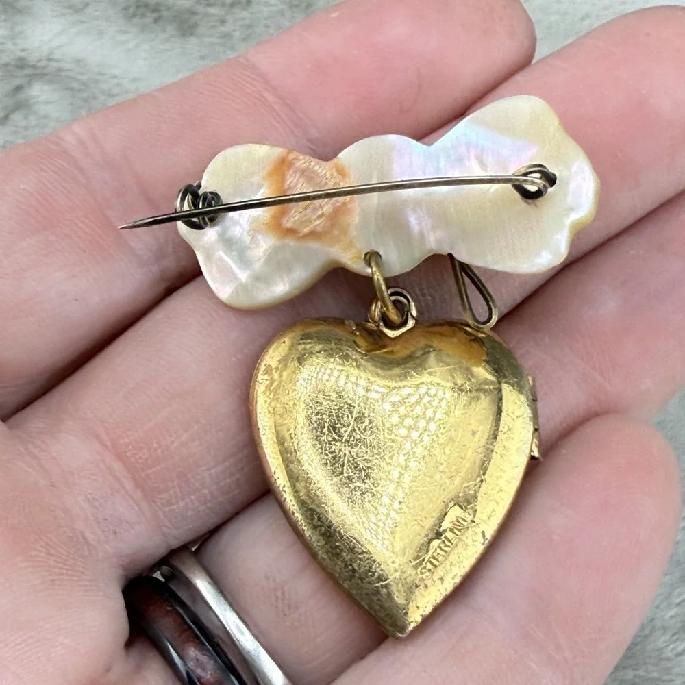 Vintage WWII Locket Sterling Silver Brooch Heart Mother‎ of Pearl 